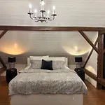 Historical 5-bedroom - Disabled Access Drasenhofen