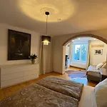 Historical 5-bedroom - Disabled Access Villa Drasenhofen
