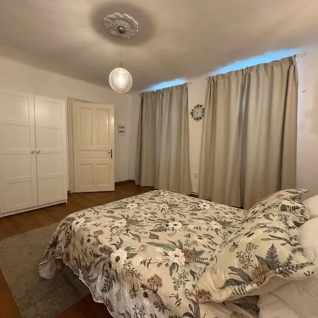 Historical 5-bedroom - Disabled Access * Drasenhofen