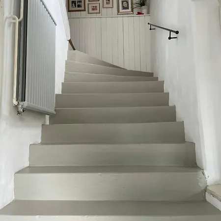 Historical 5-bedroom - Disabled Access Vila