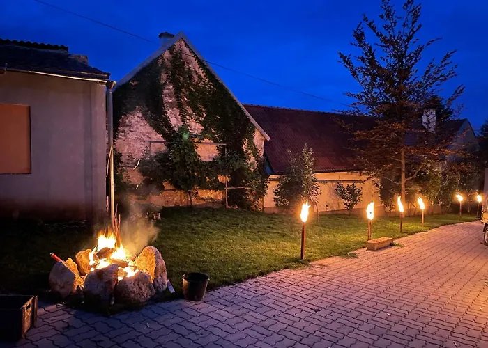 Historical 5-bedroom - Disabled Access Villa Drasenhofen