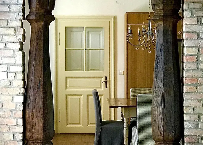 Villa Historical 5-bedroom - Disabled Access Drasenhofen