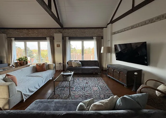 Villa Historical 5-bedroom - Disabled Access Drasenhofen