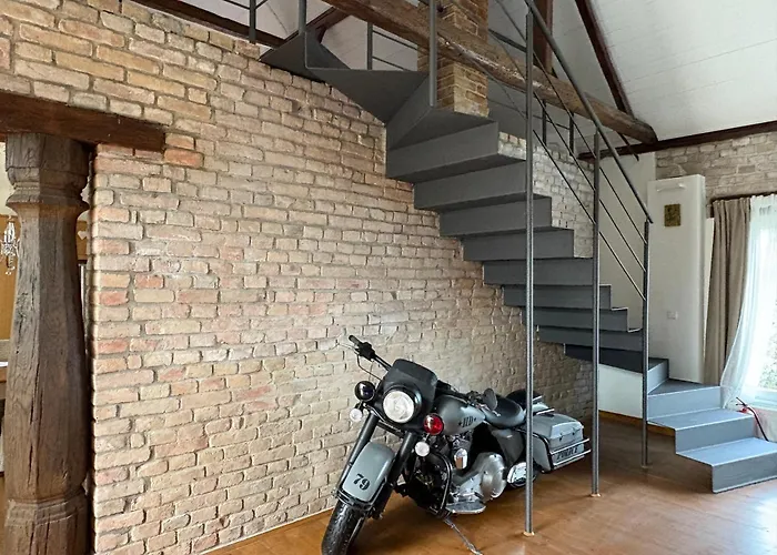 Villa Historical 5-bedroom - Disabled Access Drasenhofen