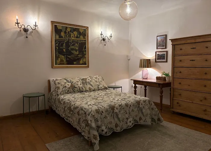 Historical 5-bedroom - Disabled Access Drasenhofen