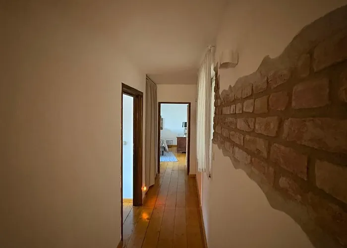 Historical 5-bedroom - Disabled Access * Drasenhofen