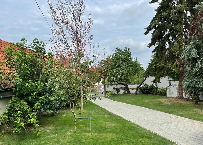 Historical 5-bedroom - Disabled Access Villa